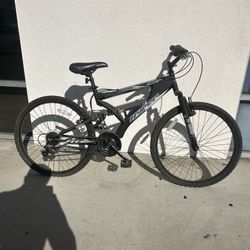 Brand New Hyper Mountain Bike 26 In.