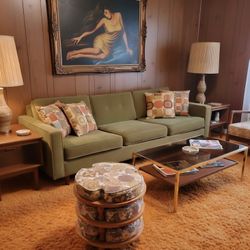 Vintage 60s 70s stacking MCM stools patterned mid-century modern cushion wood base short occasional stools

Cool '70s stacking stools. 