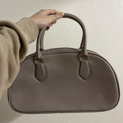 Taupe purse