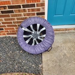 2025 Tesla Model 3 (Highland) Full Size 19" Nova Wheel + Jack and "Hockey Pucks" 