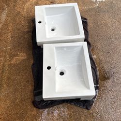 Edge Of Counter Vanity 