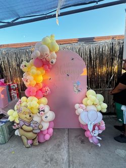Balloon arch/ decor
