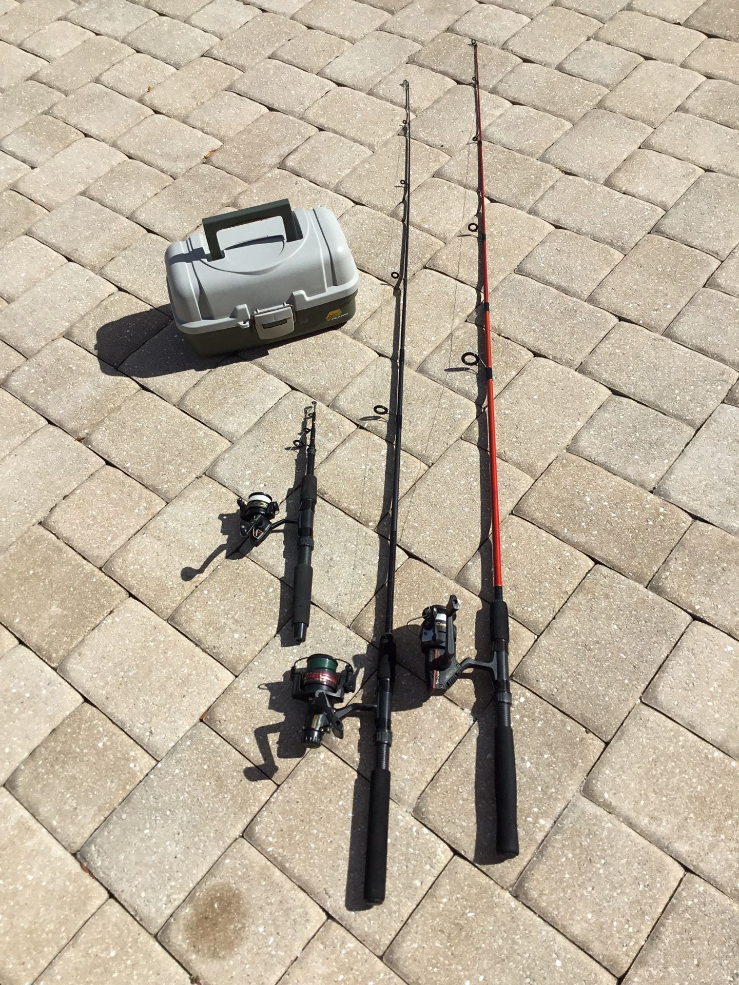 Fishing gear combo C15-2 LOCATED IN PORT CHARLOTTE AREA