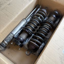 00-06 Tundra Icon Coilovers And Shocks