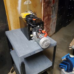 Hydraulic Pump And  Reservoir 