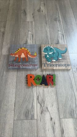 Fantastic Condition! Stegosaurus, Triceratops, & Dinosaur ROAR signs