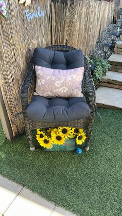 Outdoor Wicker Chair With Cushions