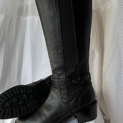 Coach  Boots Size 7.5  