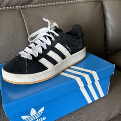 Adidas Tennis Shoes Size 5 For Men Good Condition