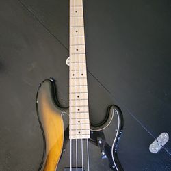 PBass 4 STRING