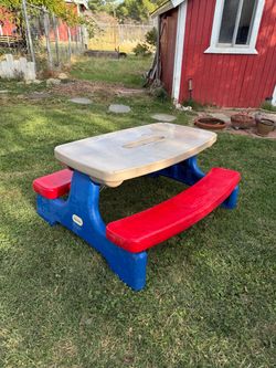 Little Tikes Kids Picnic Table