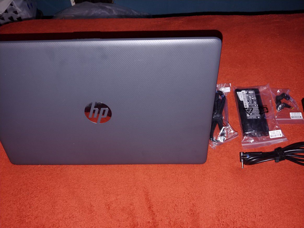 New Never Used HP 17-BY1022 EDITION