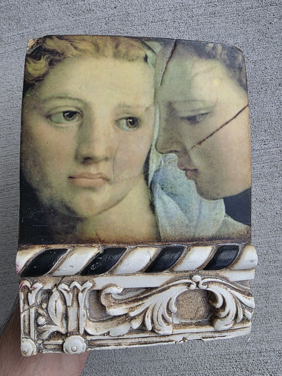 Sid Dickens Memory Block T-75 “Two Sisters” Wall Plaque – Vancouver Canada – Retired