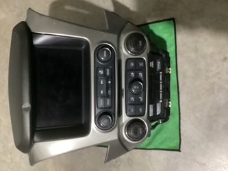 Navigation system radio