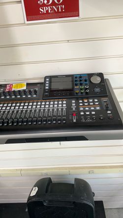 TASCAM MIXER