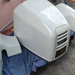 Evinrude/Johnson 225hp Cowling Set .. Skirts Included