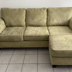 COUCH WITH PULLOUT SOFA BED