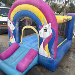 Bounce House 