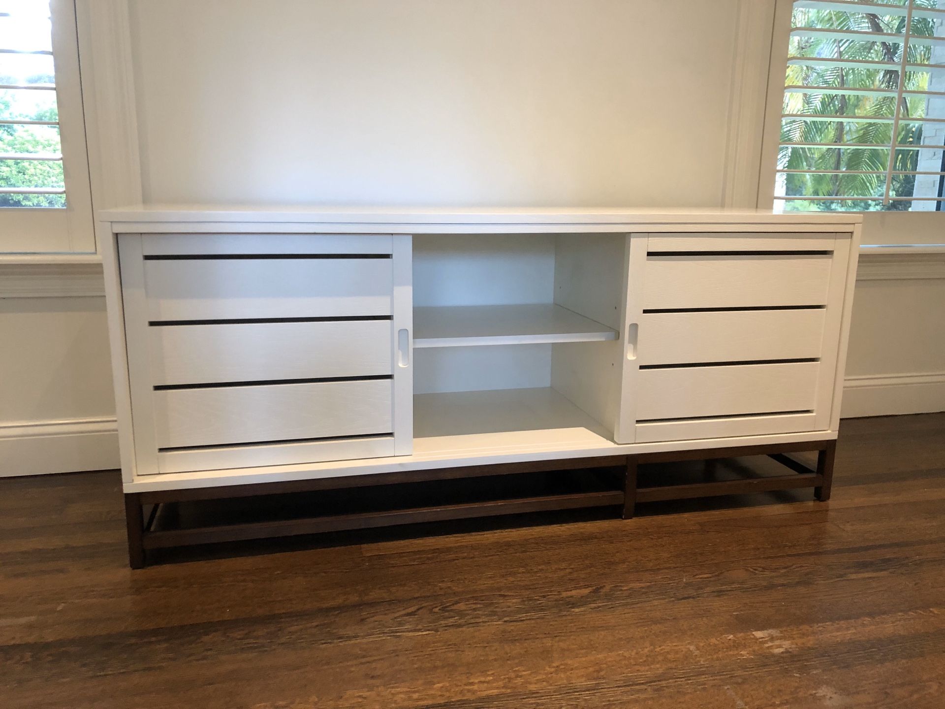 Crate & Barrell TV Entertainment Media Stand for Sale in Miami