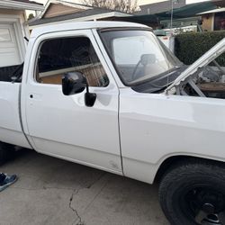 1985 Dodge Pickup