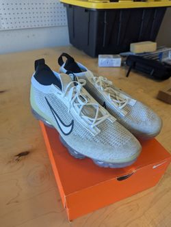 Nike Air Vapormax 2021 FK. Lightly Used Size 10.5 Mens