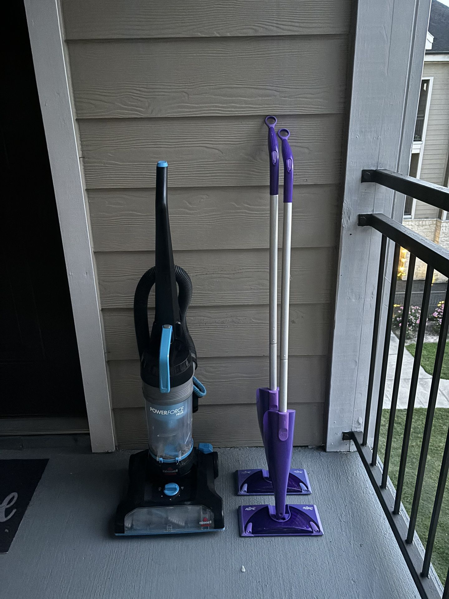 Bissell Vacuum And Swifter 