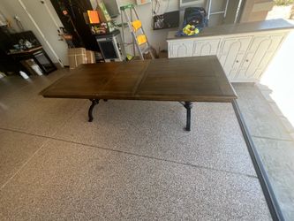 Large Wood Dining Room Table with Metal Legs – Expandable