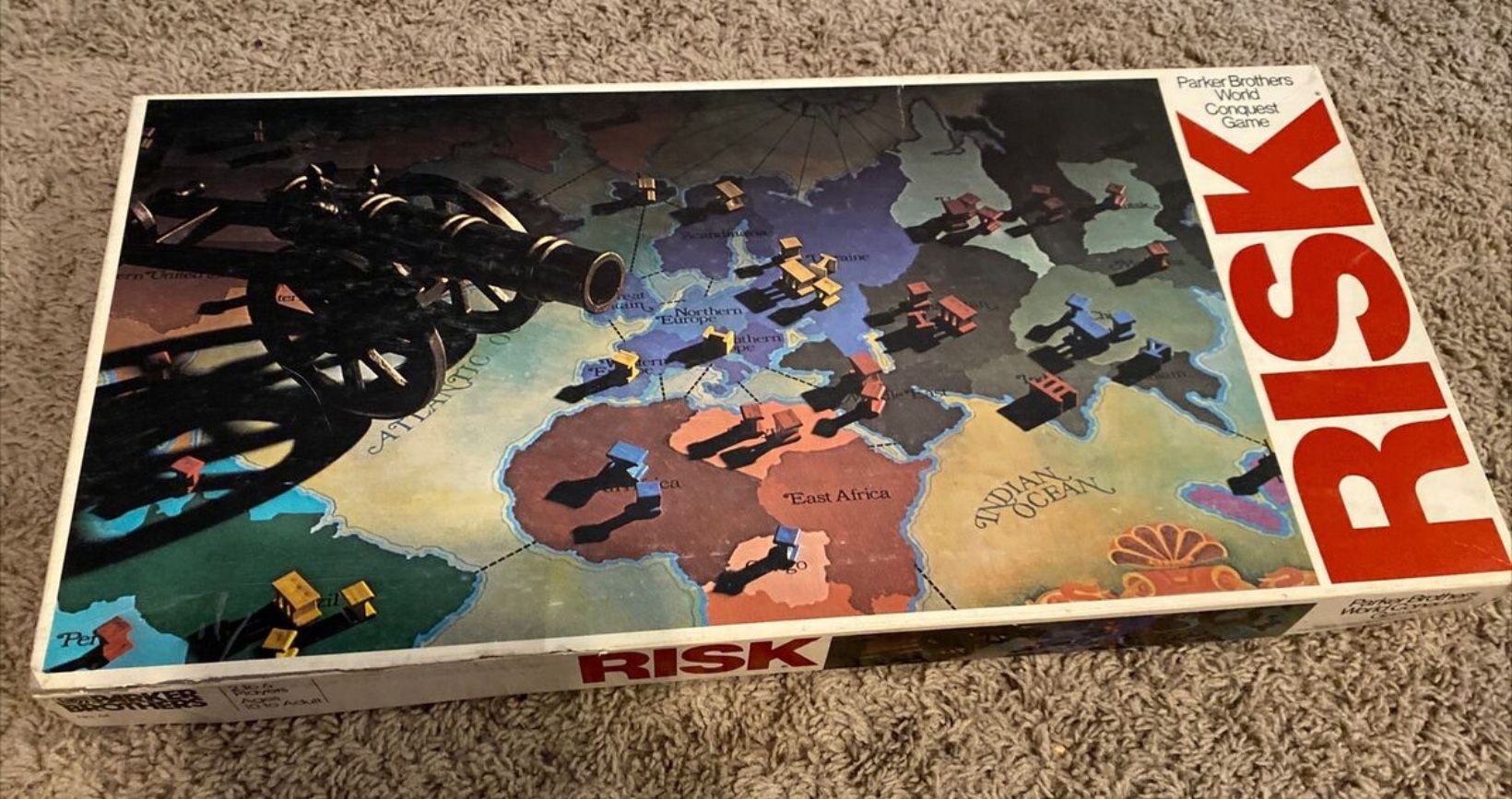 Vintage 1975 edition of the board game RISK