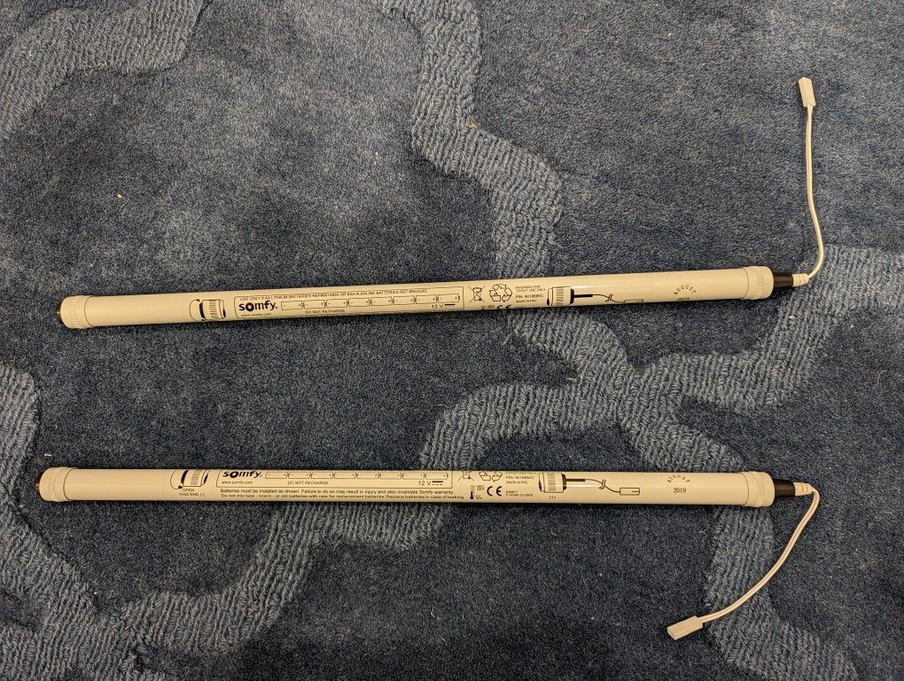 SOMFY 12V RELOADABLE TUBE (10 AA NIMH) (contact info removed)
