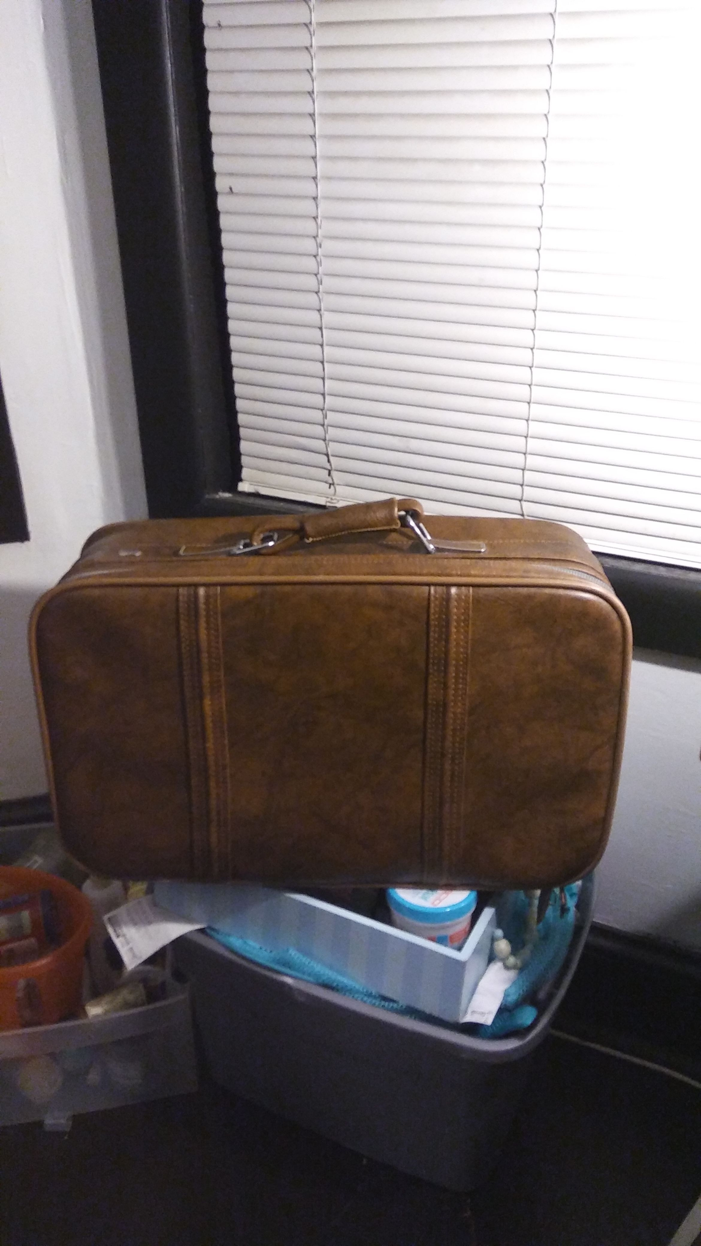 American tourister suitcase