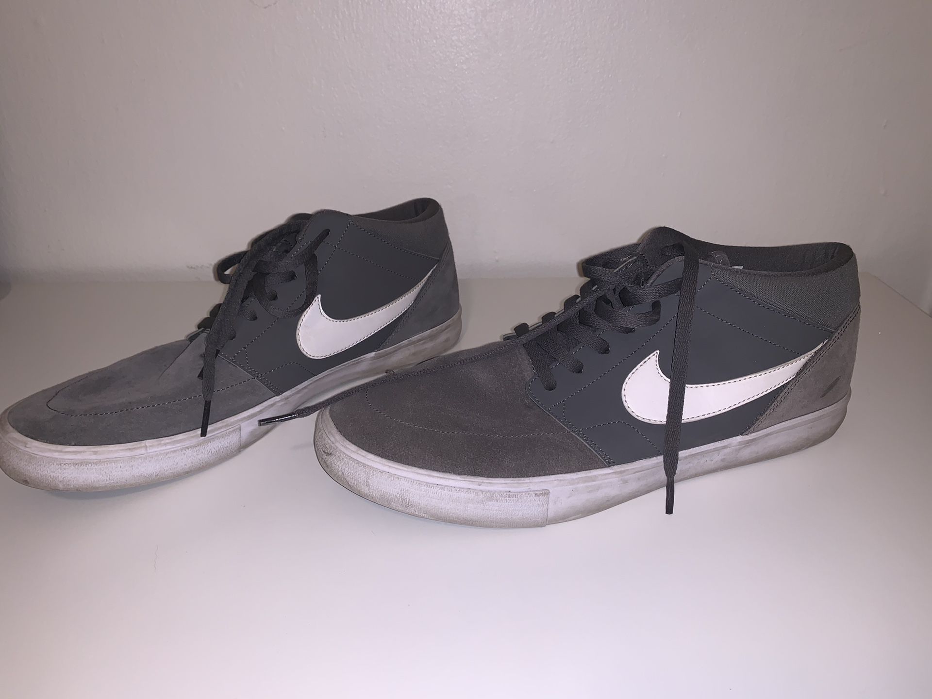 Nike grey men’s shoes size 12