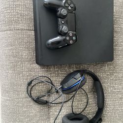 PS4 + Accessories