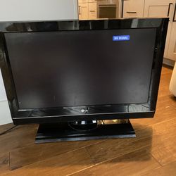 LG 32 Inch TV