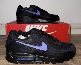 Nike Men's Black and Blue Trainers