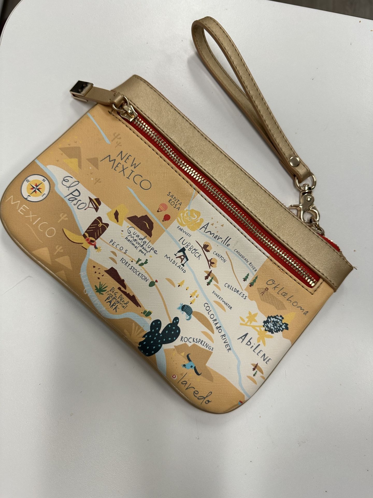 Spartina 449 Texas map wristlet 5.5”/8.5”/2” Texas Scout Wristlet
