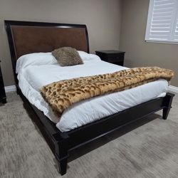 Z  Gallerie Sleigh BED