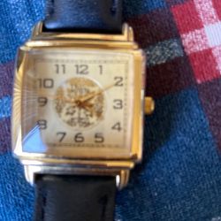 A Very Nice Leather  Blk/gold Watch