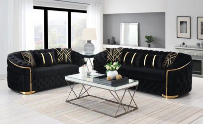 2 PC SOFA AND LOVESEAT NEW IN BOX