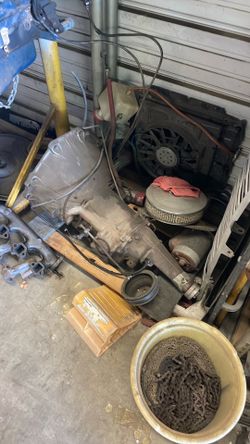 Ford 289 Mustang engine complete with transmission and good working condition Ford 289 Mustang engine complete with transmission and good working cond