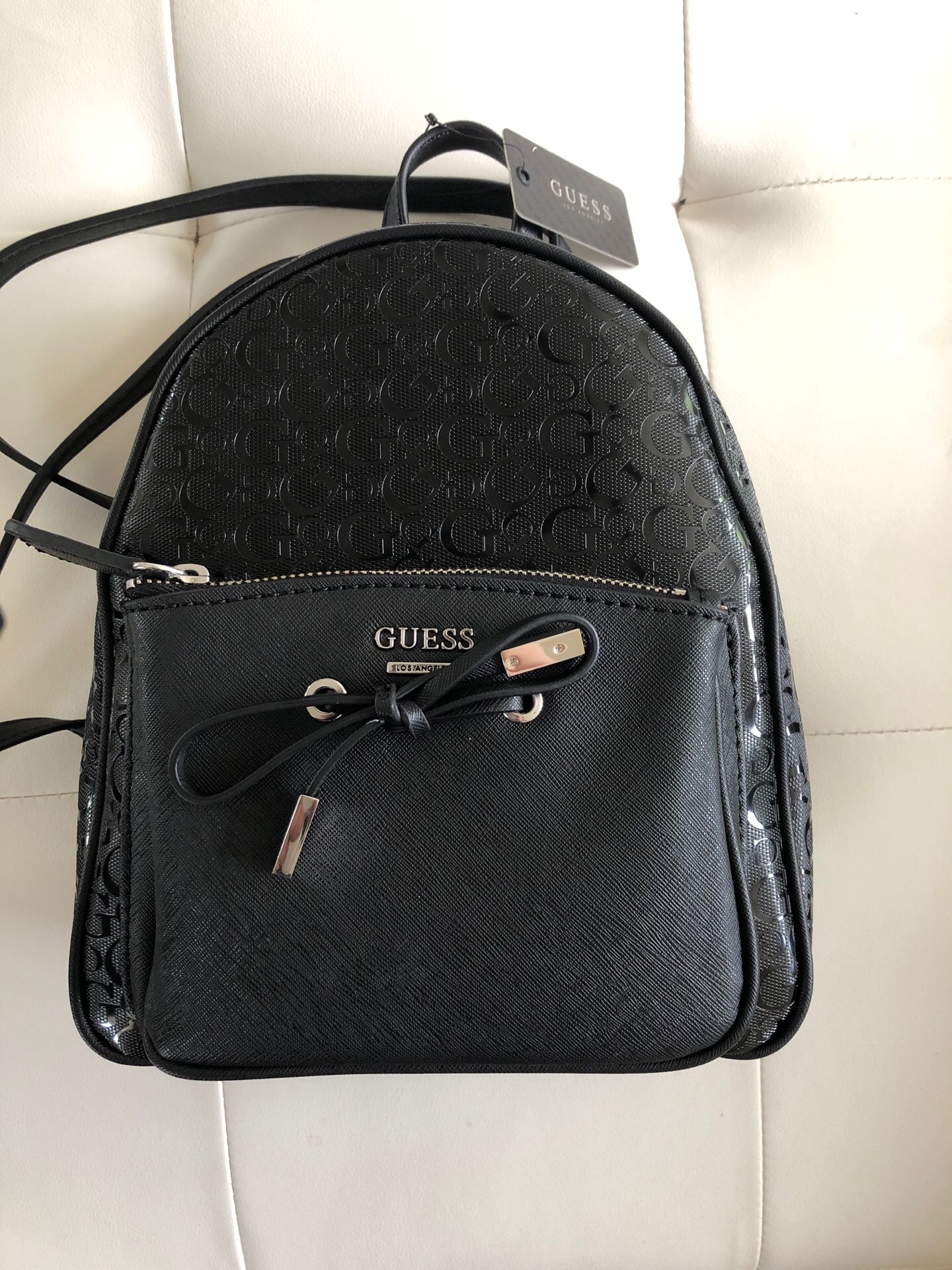 Small backpack/ GUESS