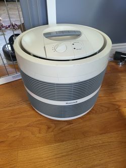Honeywell HEPA Air Purifier 17000-S