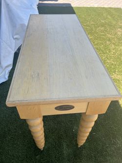 Mesa usada en buenas condiciones, Buena marca  y calidad 