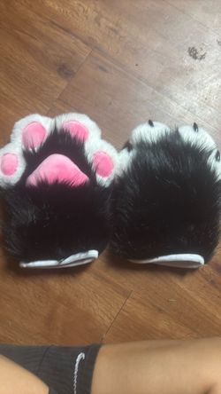 Cat paws (black/white/pink)