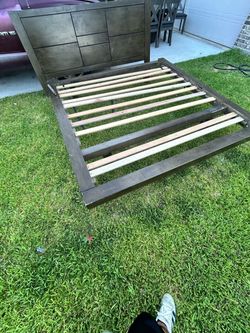 🛏️ Dark Wood Bed Frame with Headboard – Great Project Piece