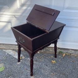 Vintage Wood Dough Box Side Table Chest w/ Turned Legs – Storage Lift Top