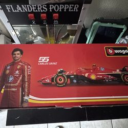 1:43 Formula 1 Deluxe Paddock Set - Ferrari