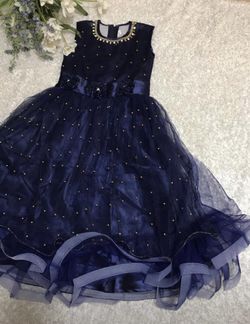 Child size 12-15 year beautiful new dress
