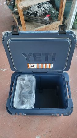 Yeti Roadie 60 - Navy Blue New With Defects Navy
