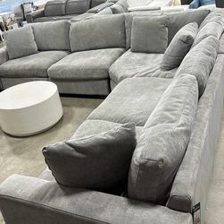 Henredon deep seated Selene 3 piece Sectional Fabric Grey Power
