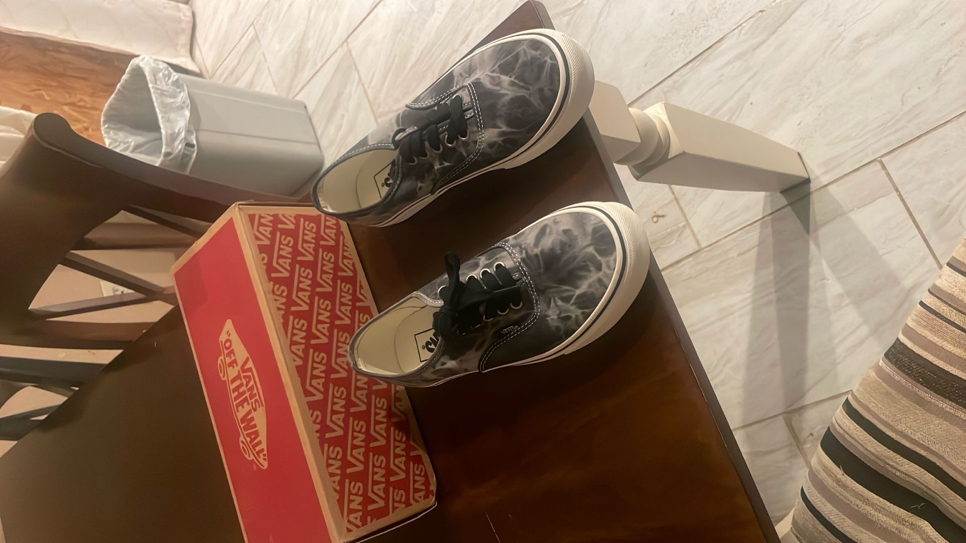 Vans Shoes Brand New 7.5 Men And 9 For Women 